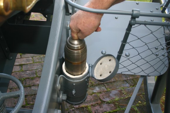 18 dropping shell in 5721