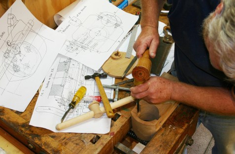 19 2578 - GL chiselling wood and plans