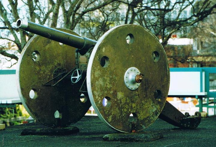 5 Before restoration in front of WRM Jan06